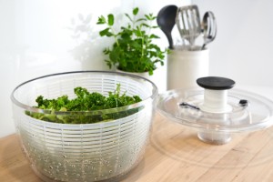 Salad spinner, plastic, 26,6 cm / 4.7 L, "Good Grips" - OXO