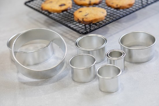 Set mit 11 Formen zum Schneiden von Teig für Kuchen, 10 cm, Metall - von Kitchen Craft