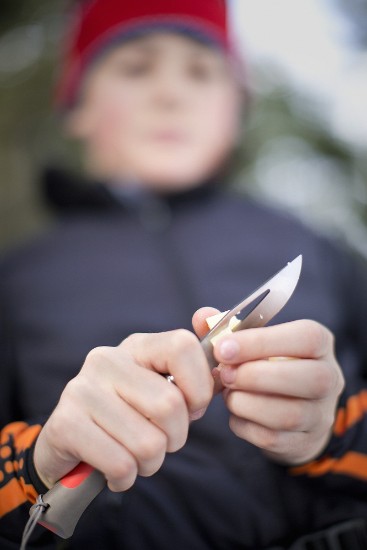 N°08 kišeninis peilis su švilpuku, nerūdijantis plienas, 8,5 cm, "Outdoor", Red - Opinel