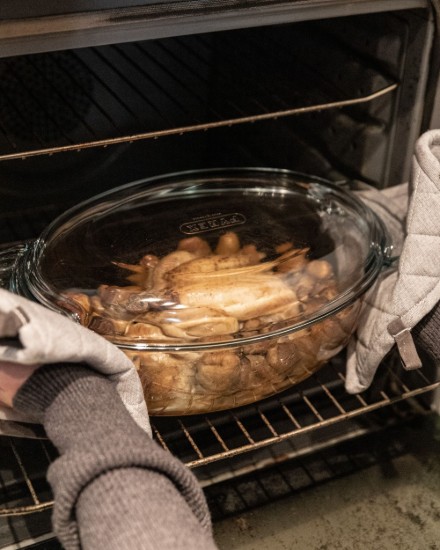 Oval dish with lid, made of heat-resistant glass, "Slow Cook", 4.4 l + 1.4 L - Pyrex