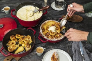 Set of 2 cookwares Cocotte, cast iron, 24 cm, Cherry - Staub