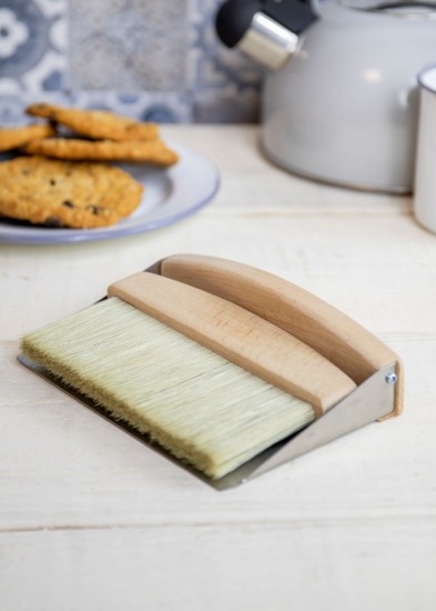 Brush with dust pan, "Living Nostalgia" - Kitchen Craft