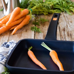 Bistecchiera quadrata, alluminio, 28 × 28 cm, "Efficient" - BRA Bistecchiera quadrata, alluminio, 28 × 28 cm, "Efficient" - BRA