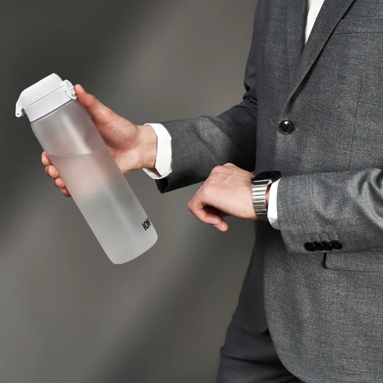Steklenica za vodo "Times To Drink", recyclon™, 1L, Ice - Ion8