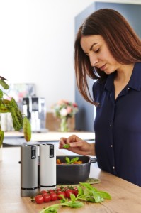Electric pepper grinder, 15 cm, 'Line', 'Carbon' - Peugeot