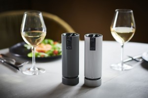 Electric pepper grinder, 15 cm, 'Line', 'Carbon' - Peugeot