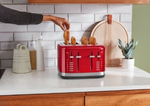Broodrooster met 4 sleuven, 1960 W, Empire Red - KitchenAid