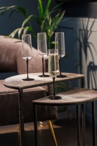 Sett ta' 4 tazzi tax-xampanja, magħmulin minn ħġieġ kristallin, 250 ml, "Palermo" - Mikasa