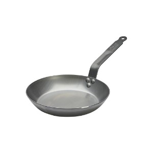 Pan friochta "CARBONE PLUS", cruach carbóin, 24 cm - branda "de Buyer"