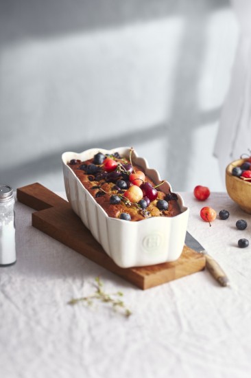 Sponge cake baking pan, ceramic, 28.5 x 13 cm / 1.8 L, Clay - Emile Henry