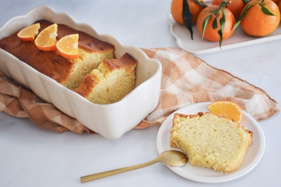 Sponge cake baking pan, ceramic, 28.5 x 13 cm / 1.8 L, Clay - Emile Henry