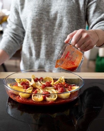 Oval dish, heat-resistant glass, 26 x 18 cm / 1.6 L, "Iconics" - Pyrex