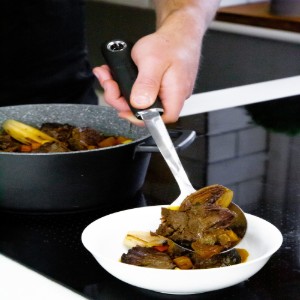 Cuchara de cocina, acero inoxidable, 33,5 cm - MasterClass