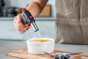 Krēmbrūlijas deglis, 18 cm, sarkans - MasterClass