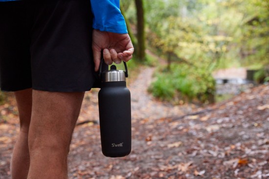 Geïsoleerde waterfles met ingebouwd rietje, roestvrij staal, 700 ml, "Explorer Flip Straw", Onyx - S'well