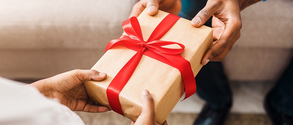 Idee regalo per la casa nuova: Le 20 proposte più pratiche