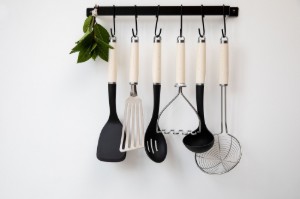 Zdrobitor cartofi inox, 26 cm, Almond Cream - KitchenAid