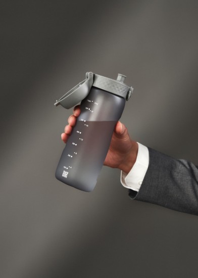 Vesipullo, kierrätettävä, 750ml, Grey - Ion8