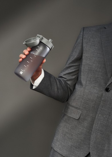 Vesipullo, kierrätettävä, 750ml, Grey - Ion8