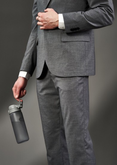 Vesipullo, kierrätettävä, 750ml, Grey - Ion8