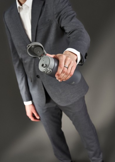 Vesipullo, kierrätettävä, 750ml, Grey - Ion8