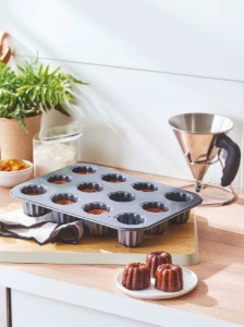 12-compartment canneles tin, 34 x 26 cm - de Buyer 12-compartment canneles tin, 34 x 26 cm - de Buyer