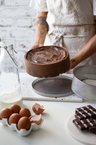 Rei'itetty kakkuvuoka, leivinpaperi sisältyy hintaan, 24 cm, ruostumatonta terästä - de Buyer