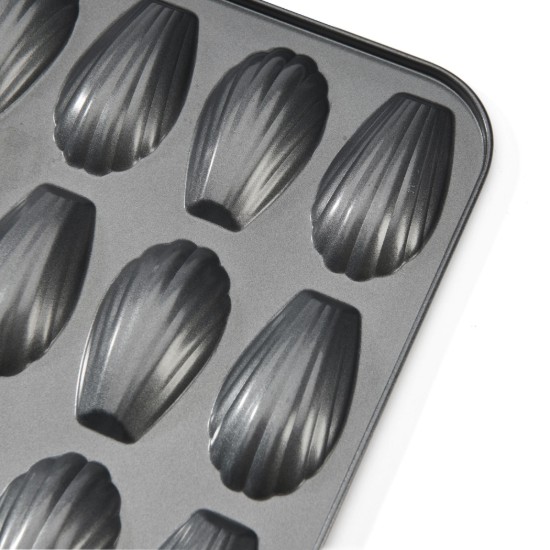 12-compartment madeleine tin, 26 x 20 cm, steel - de Buyer