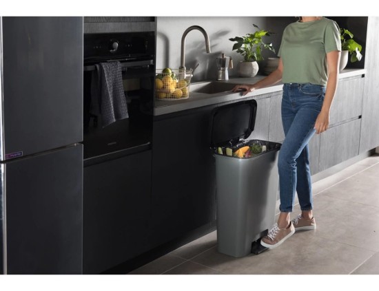 Кошче за боклук с педал, 50 литра, "Compatta" - Curver