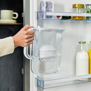 BRITA Style Essential water filtering jug 2.4 L + 2 Maxtra Pro Filters (White)