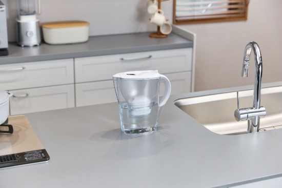 Paquete de inicio BRITA Marella XL 3.5 L + 3 filtros Maxtra PRO (blanco)