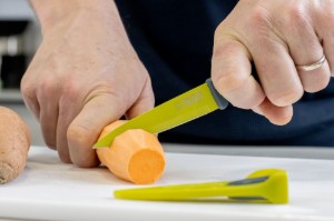 Couteau à éplucher pour éplucher les fruits/légumes, 9,5 cm, Vert - par Kitchen Craft
