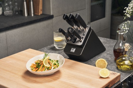 7-osaline noakomplekt sisseehitatud teritusmooduliga, "TWIN Four Star" - Zwilling