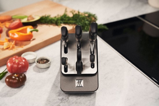 7-osaline noakomplekt sisseehitatud teritusmooduliga, "TWIN Four Star" - Zwilling