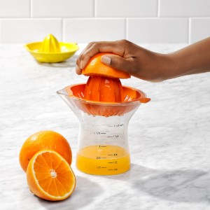 Exprimidor de cítricos 2 en 1, 350 ml, "Good Grips", Naranja - OXO