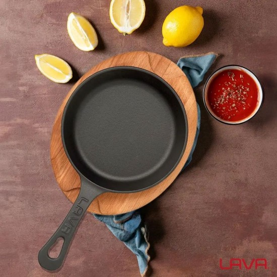 Frying pan, cast iron, 16 cm, with wooden stand - LAVA brand