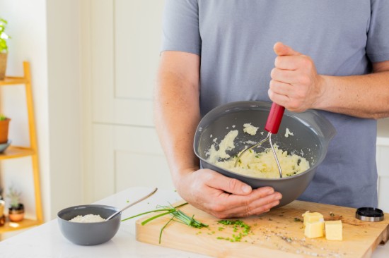 Écraseuse de pommes de terre, acier inoxydable, 25,5 cm, "Classic", Empire Red - KitchenAid