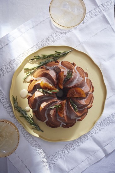 Servirni pladenj, keramika, 31 cm, Vanilla, "Madeleine" - Emile Henry