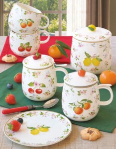Caneca de porcelana com tampa e infusor de metal, design em relevo, 450ml, "Fancy Fruit" - Easy Life