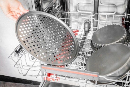 Pizza tray, perforated, 33 cm, steel - MasterClass