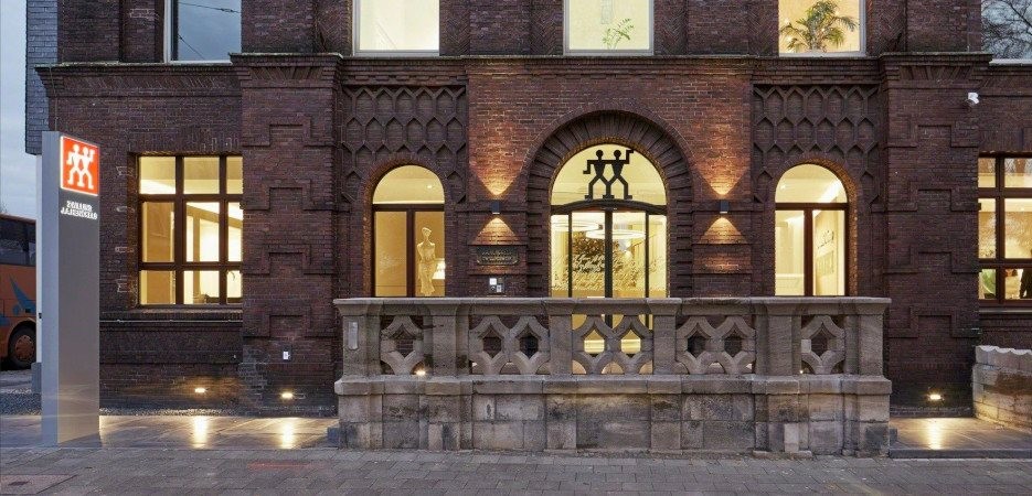 Viss par Zwilling - vācu nažu, virtuves piederumu un piederumu ražotāju