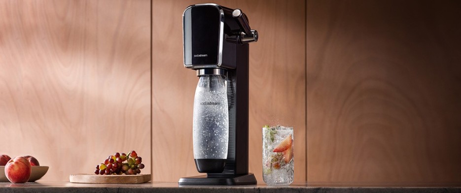 How to carbonate water with SodaStream: everything you need to know