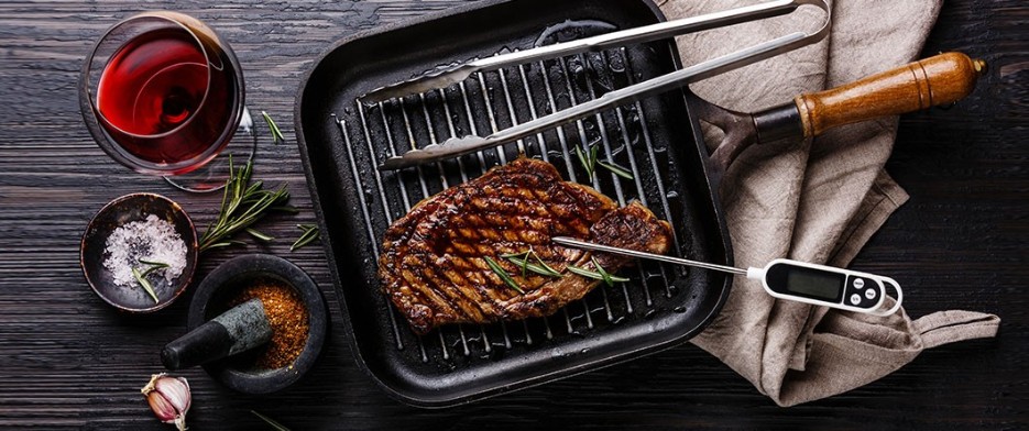 How to use a thermometer for a perfect beef steak: Useful tips and recommendations