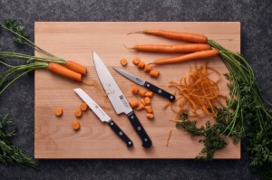 Универзални нож, назубљено сечиво, 13 цм, "ЗВИЛЛИНГ Гоурмет" - Звиллинг