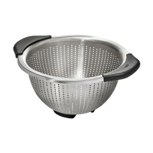 Colador de acero inoxidable de 24,5 cm, "Good Grips" - OXO