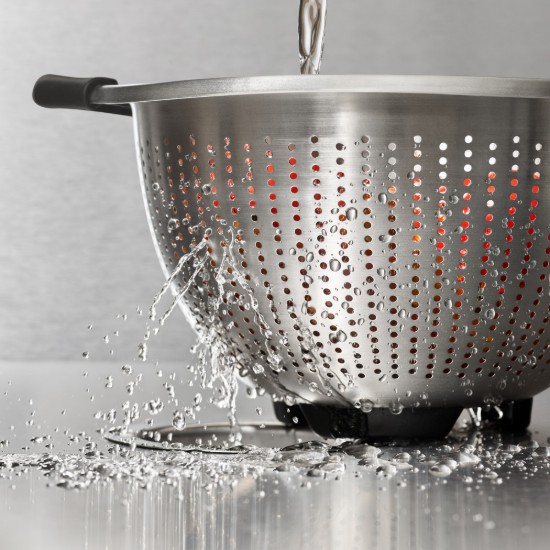 Colador de acero inoxidable de 24,5 cm, "Good Grips" - OXO