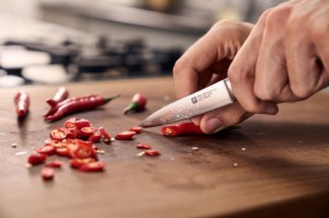 Knife for vegetables and fruits, 10 cm, <<Professional S>> - Zwilling