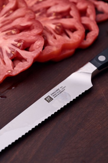 Universalkniv, takket blad, 13 cm, <<ZWILLING Pro>> - Zwilling