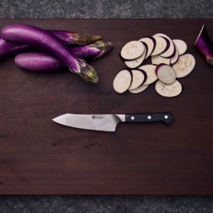 Cuchillo Santoku, 18 cm, <<ZWILLING Pro>> - Zwilling