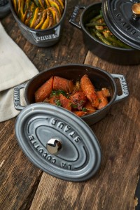 Garnek owalny Mini-Cocotte z żeliwa 11 cm/0,25 l, <<Grafitowy>> - Staub
